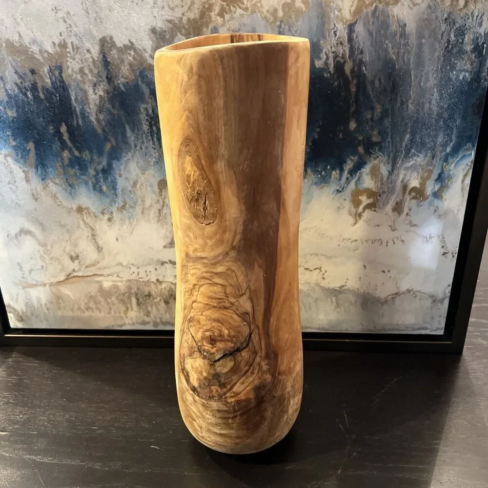 Unbranded hand carved
